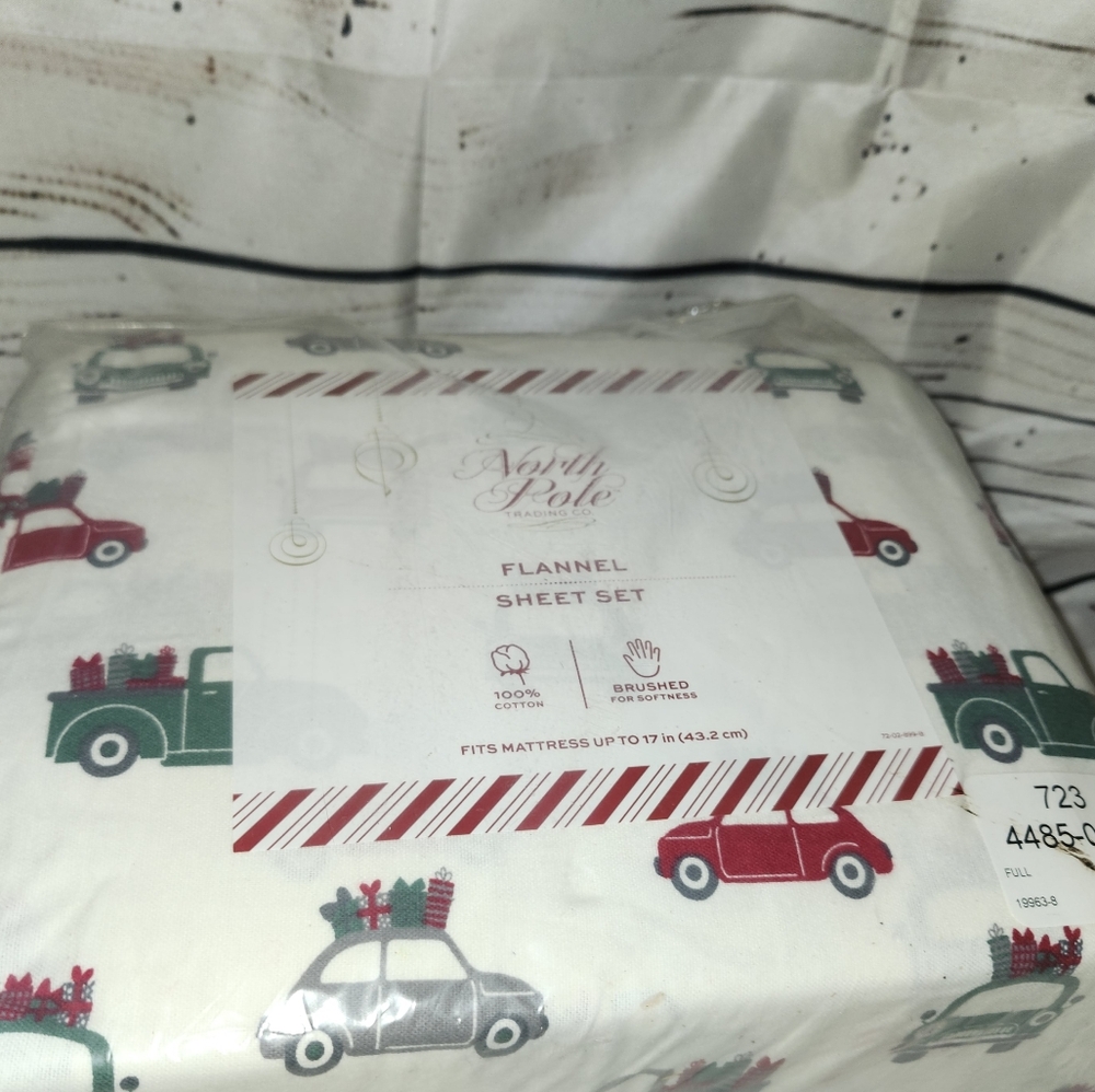 LITTLE TRUCK FLANNEL  SHEETS